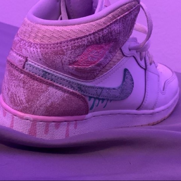 Air Jordan 1.Ice creams.